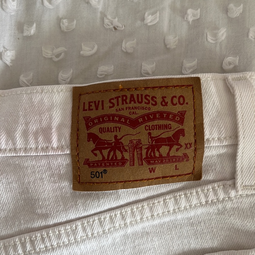 Levis 501 White Denim Shorts - image 3